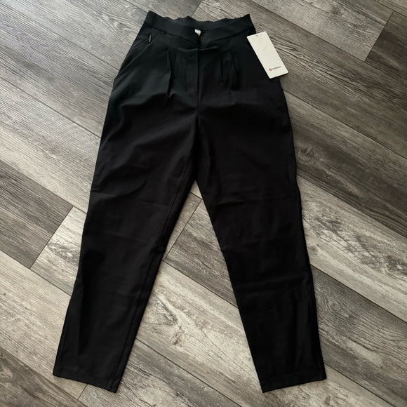 nwt lululemon essential HR trouser black - Picture 6 of 14